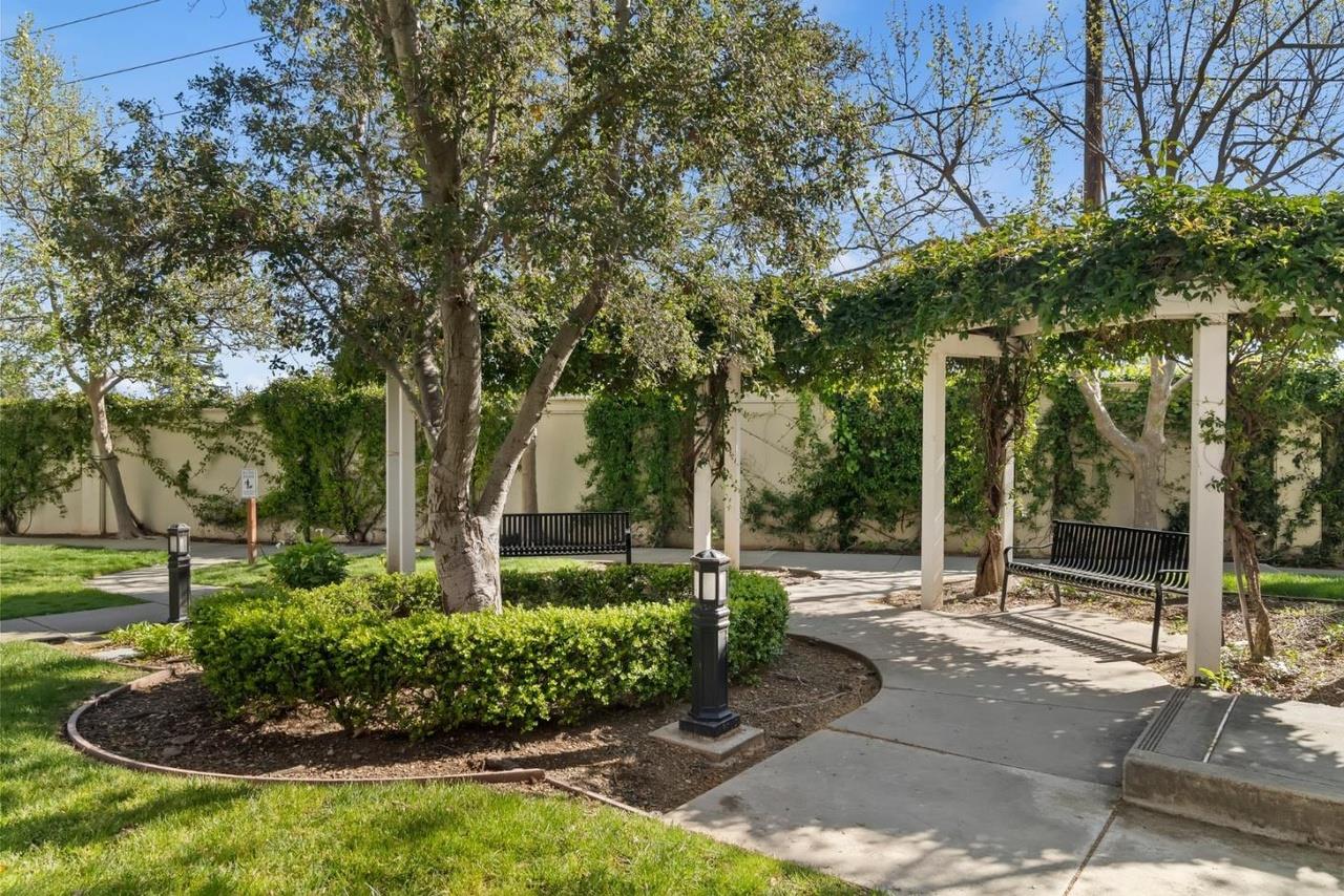 Detail Gallery Image 37 of 56 For 10154 Imperial Ave, Cupertino,  CA 95014 - 3 Beds | 2/1 Baths