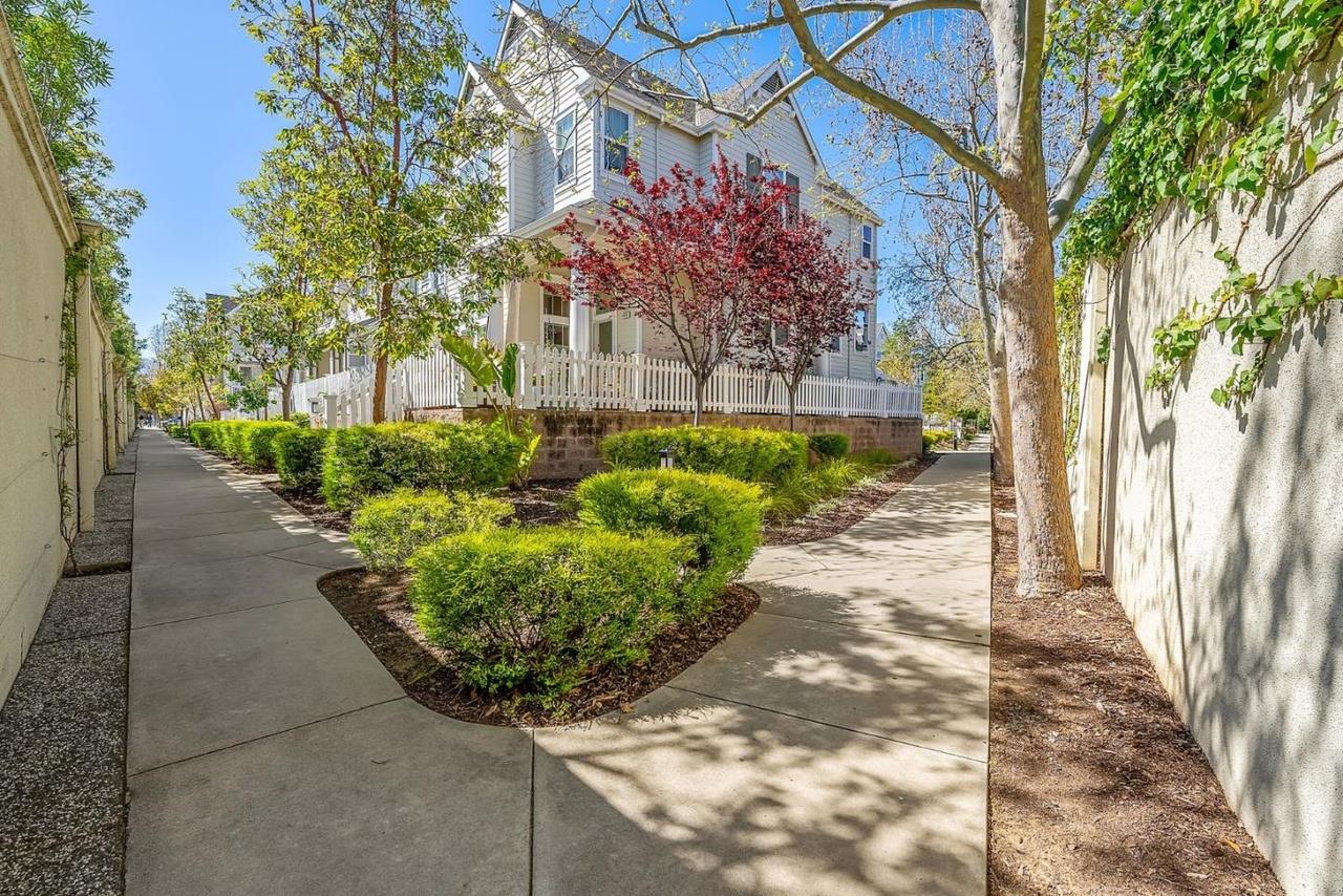 Detail Gallery Image 38 of 56 For 10154 Imperial Ave, Cupertino,  CA 95014 - 3 Beds | 2/1 Baths