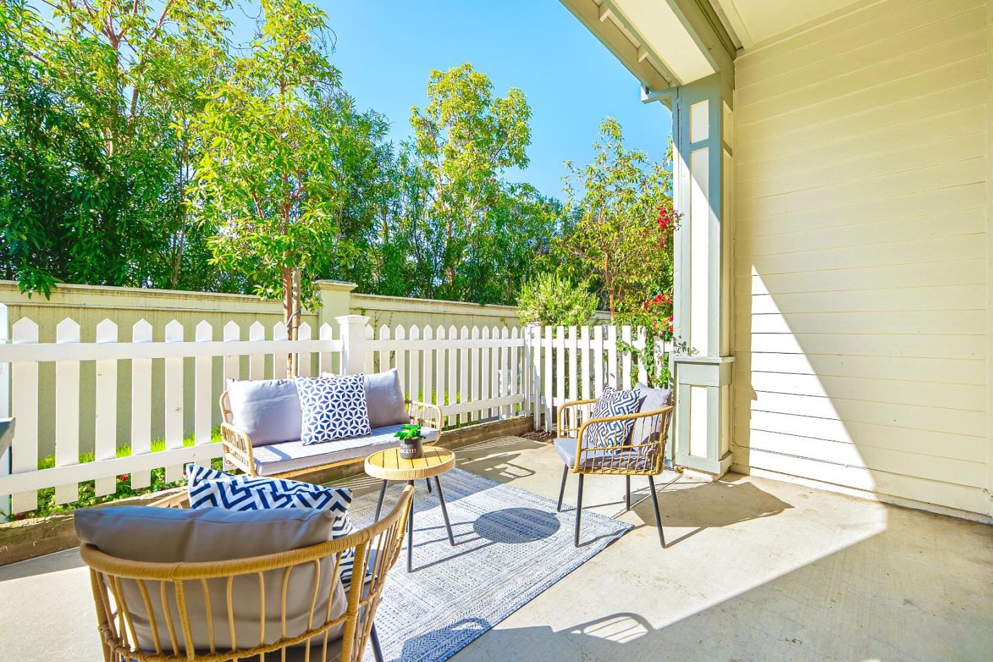 Detail Gallery Image 4 of 56 For 10154 Imperial Ave, Cupertino,  CA 95014 - 3 Beds | 2/1 Baths