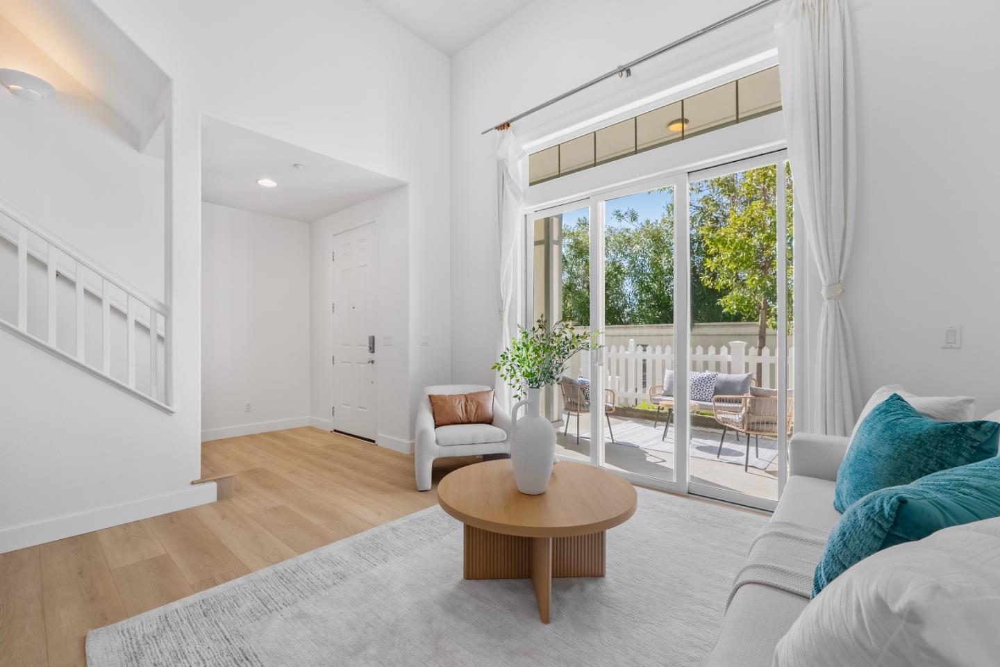 Detail Gallery Image 8 of 56 For 10154 Imperial Ave, Cupertino,  CA 95014 - 3 Beds | 2/1 Baths