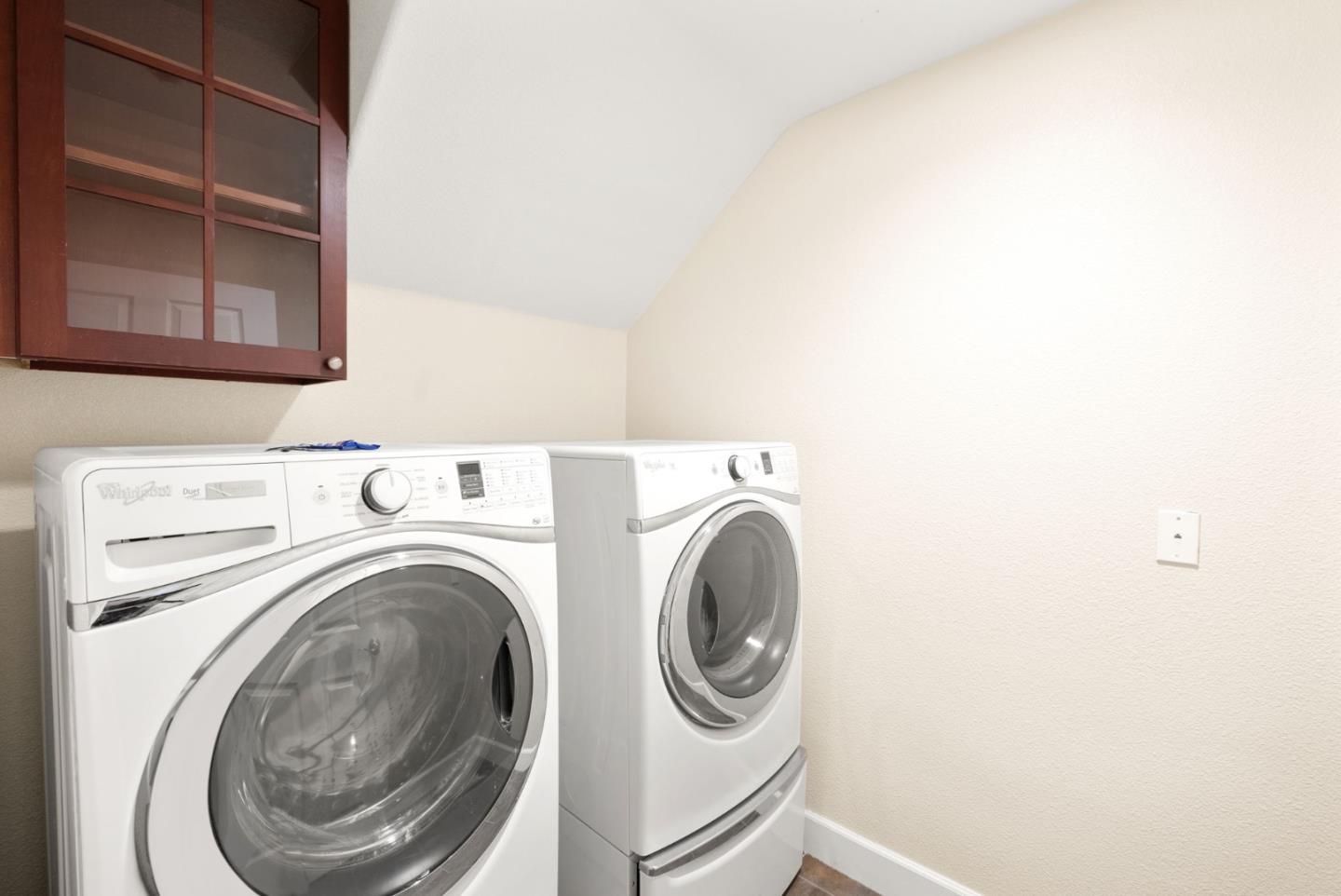 Detail Gallery Image 18 of 31 For 835 Gaspar Vis, San Jose,  CA 95126 - 4 Beds | 3/1 Baths