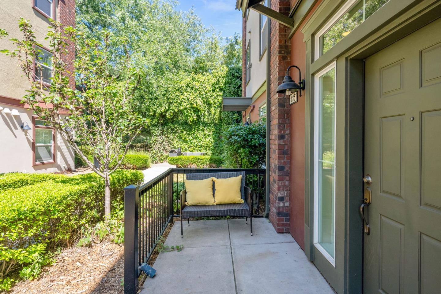 Detail Gallery Image 21 of 31 For 835 Gaspar Vis, San Jose,  CA 95126 - 4 Beds | 3/1 Baths