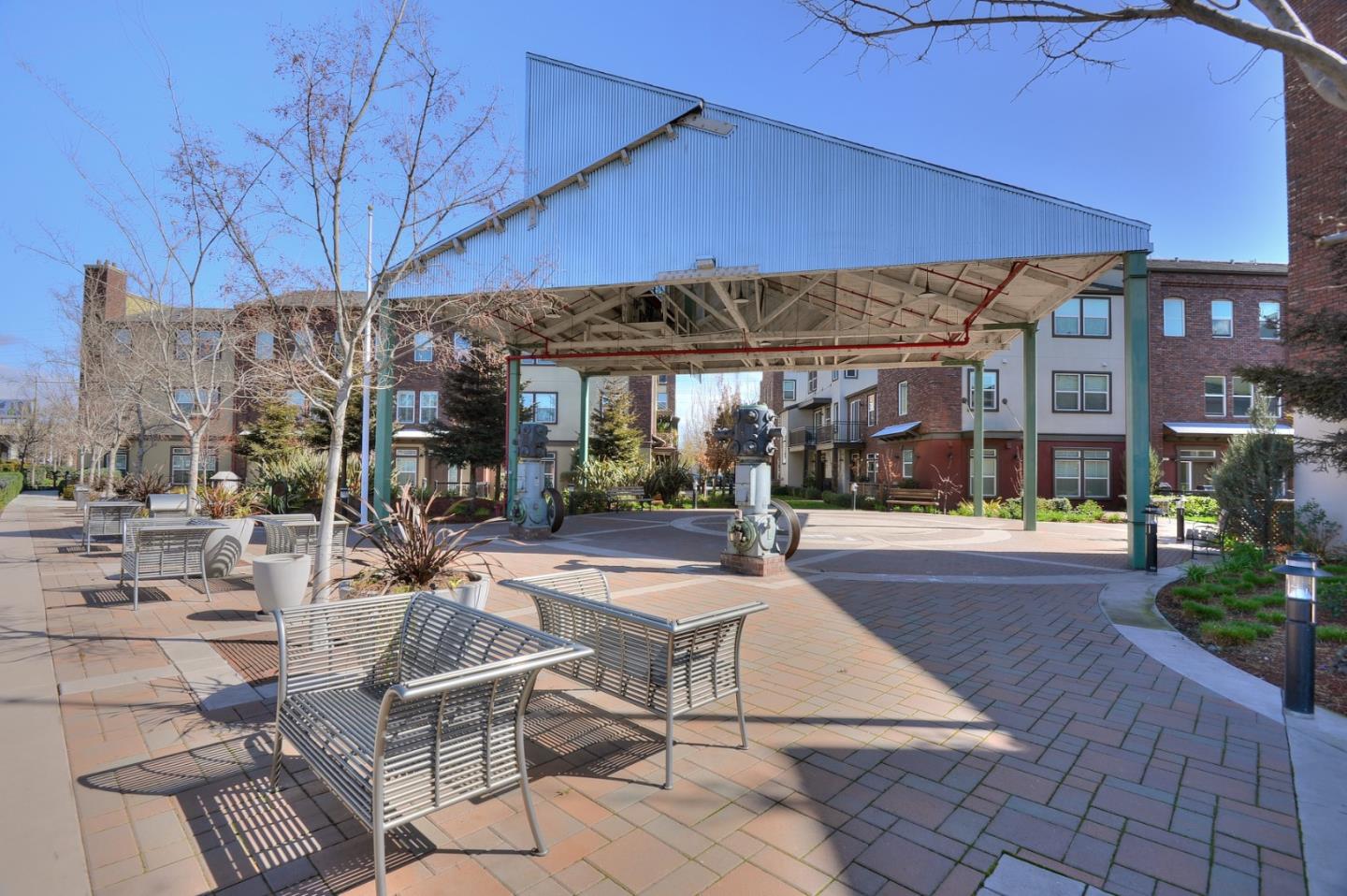 Detail Gallery Image 24 of 31 For 835 Gaspar Vis, San Jose,  CA 95126 - 4 Beds | 3/1 Baths
