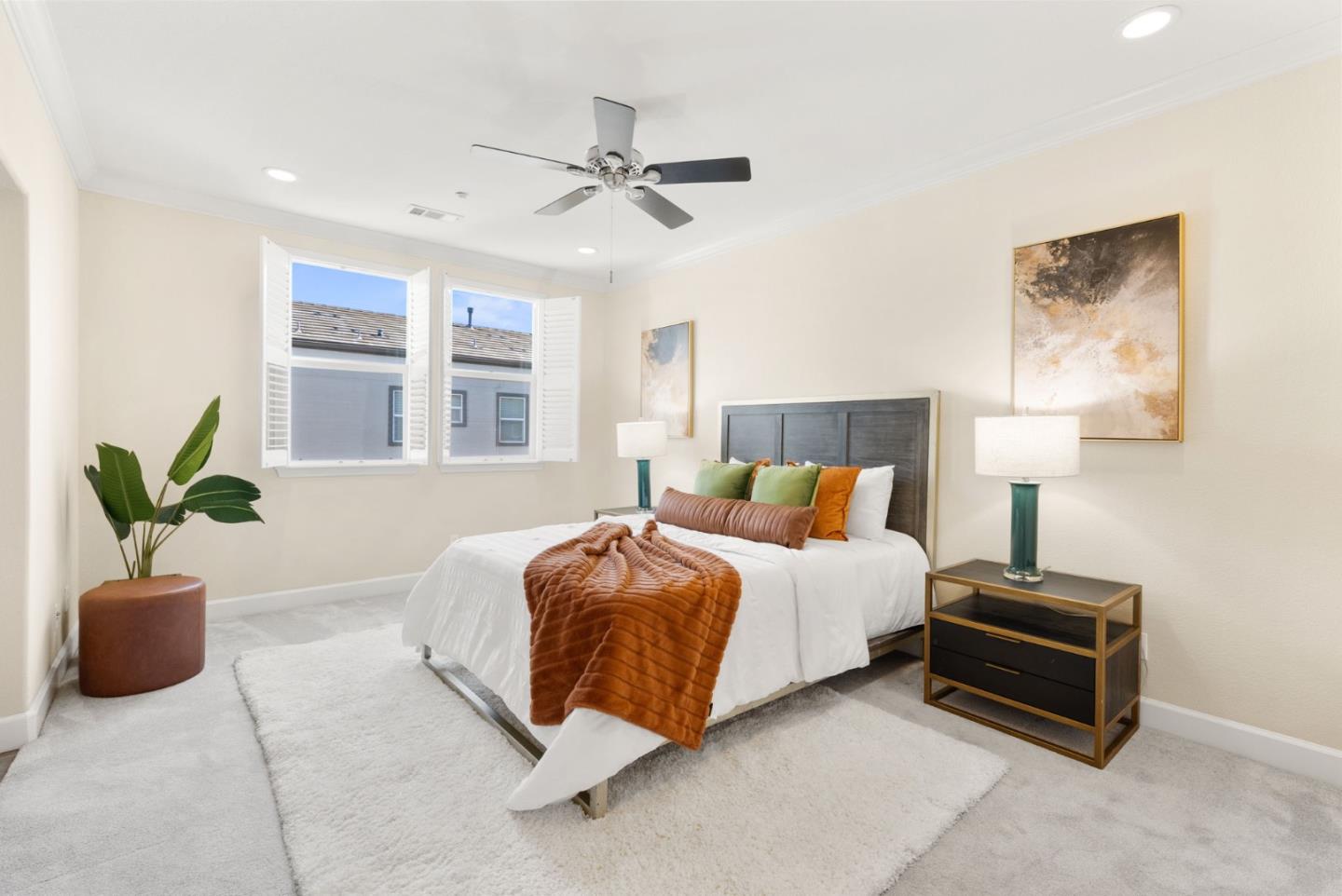 Detail Gallery Image 8 of 31 For 835 Gaspar Vis, San Jose,  CA 95126 - 4 Beds | 3/1 Baths