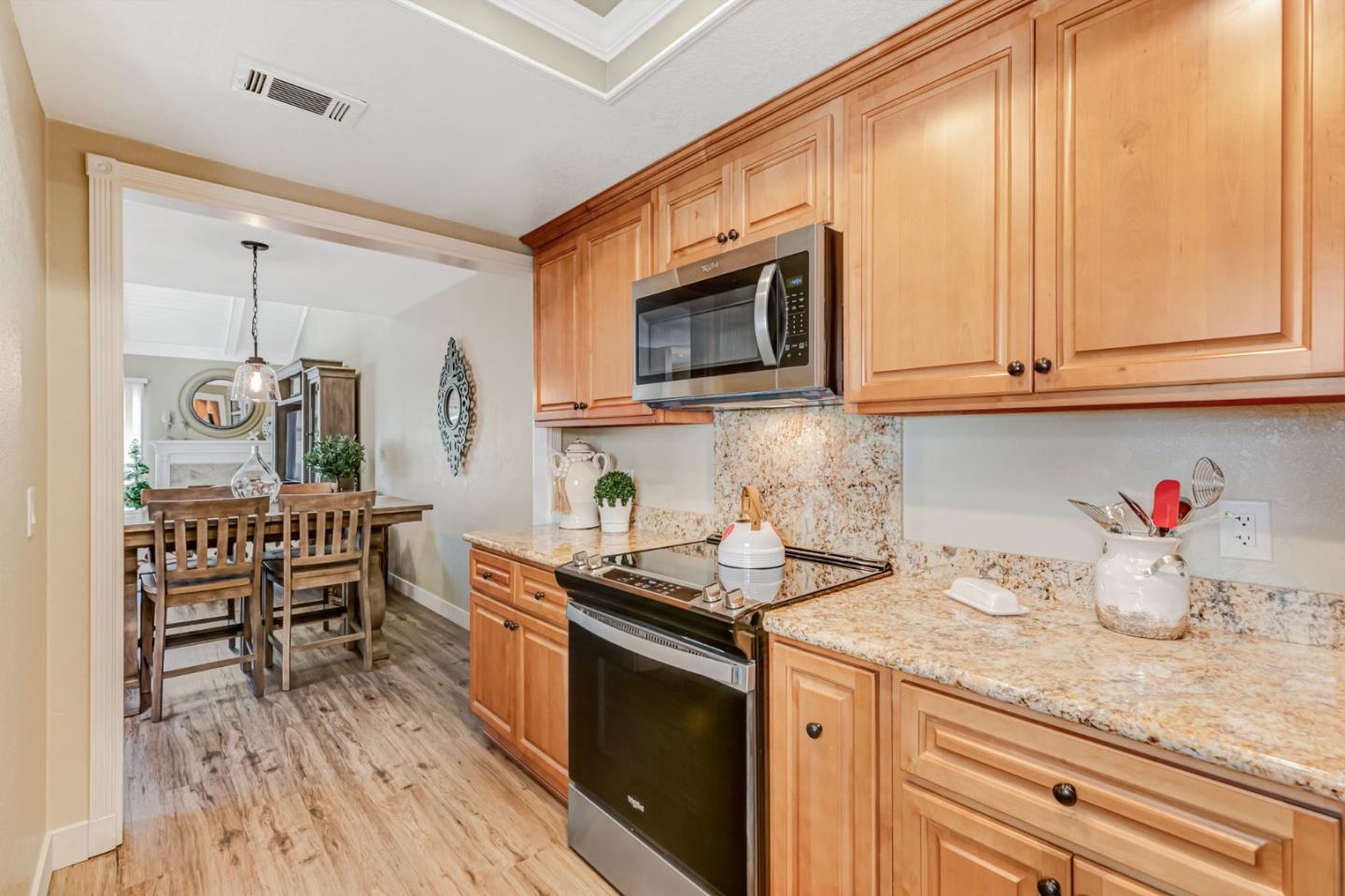 Detail Gallery Image 14 of 35 For 6094 Montgomery Ct, San Jose,  CA 95135 - 2 Beds | 1 Baths