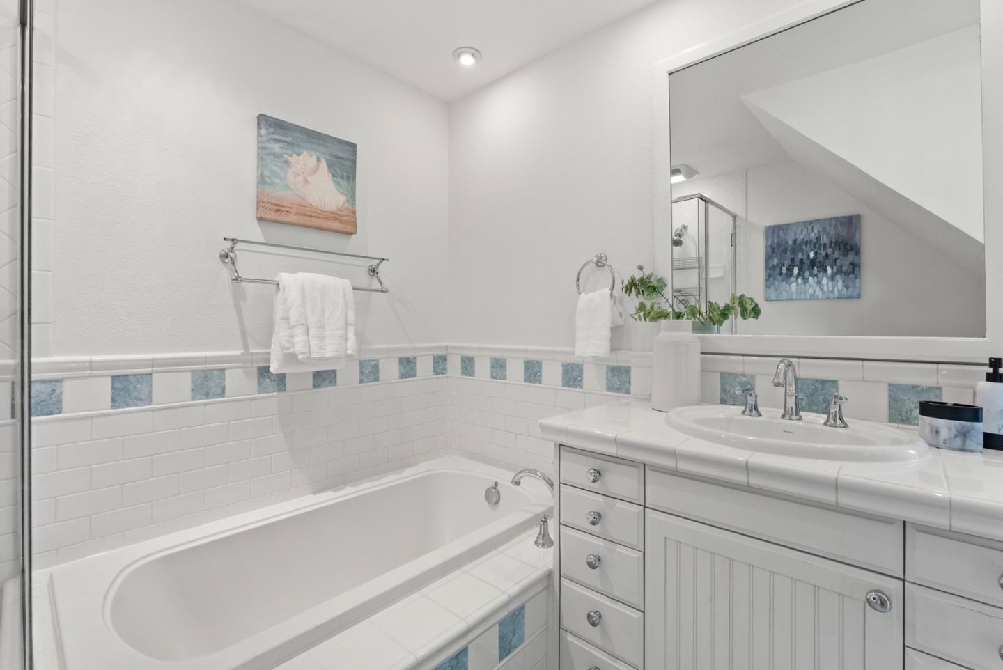 Detail Gallery Image 32 of 52 For 244 Chesham Ave, San Carlos,  CA 94070 - 4 Beds | 2/1 Baths