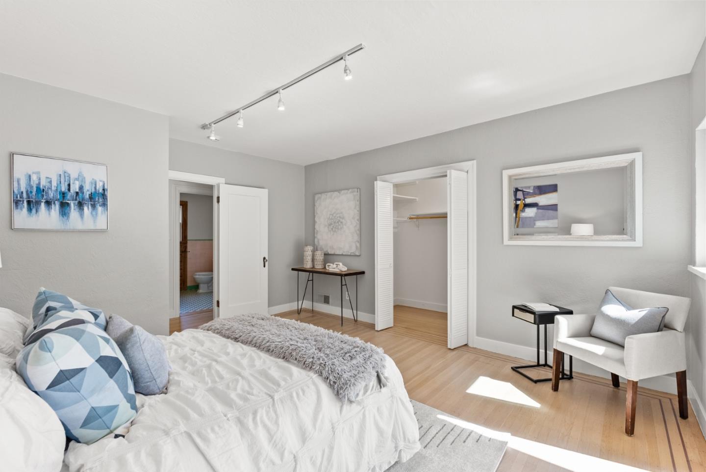 Detail Gallery Image 38 of 52 For 244 Chesham Ave, San Carlos,  CA 94070 - 4 Beds | 2/1 Baths