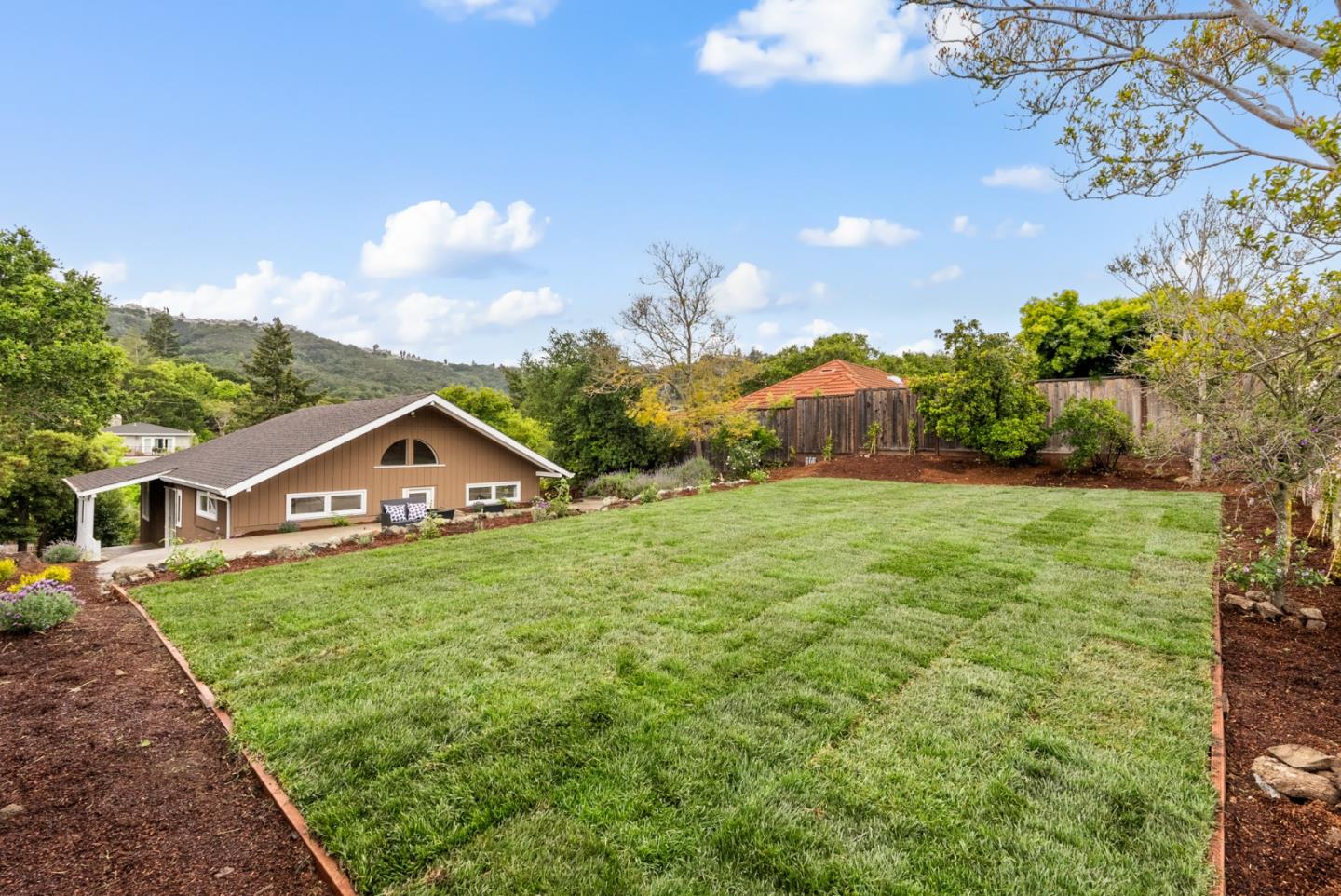 Detail Gallery Image 46 of 52 For 244 Chesham Ave, San Carlos,  CA 94070 - 4 Beds | 2/1 Baths