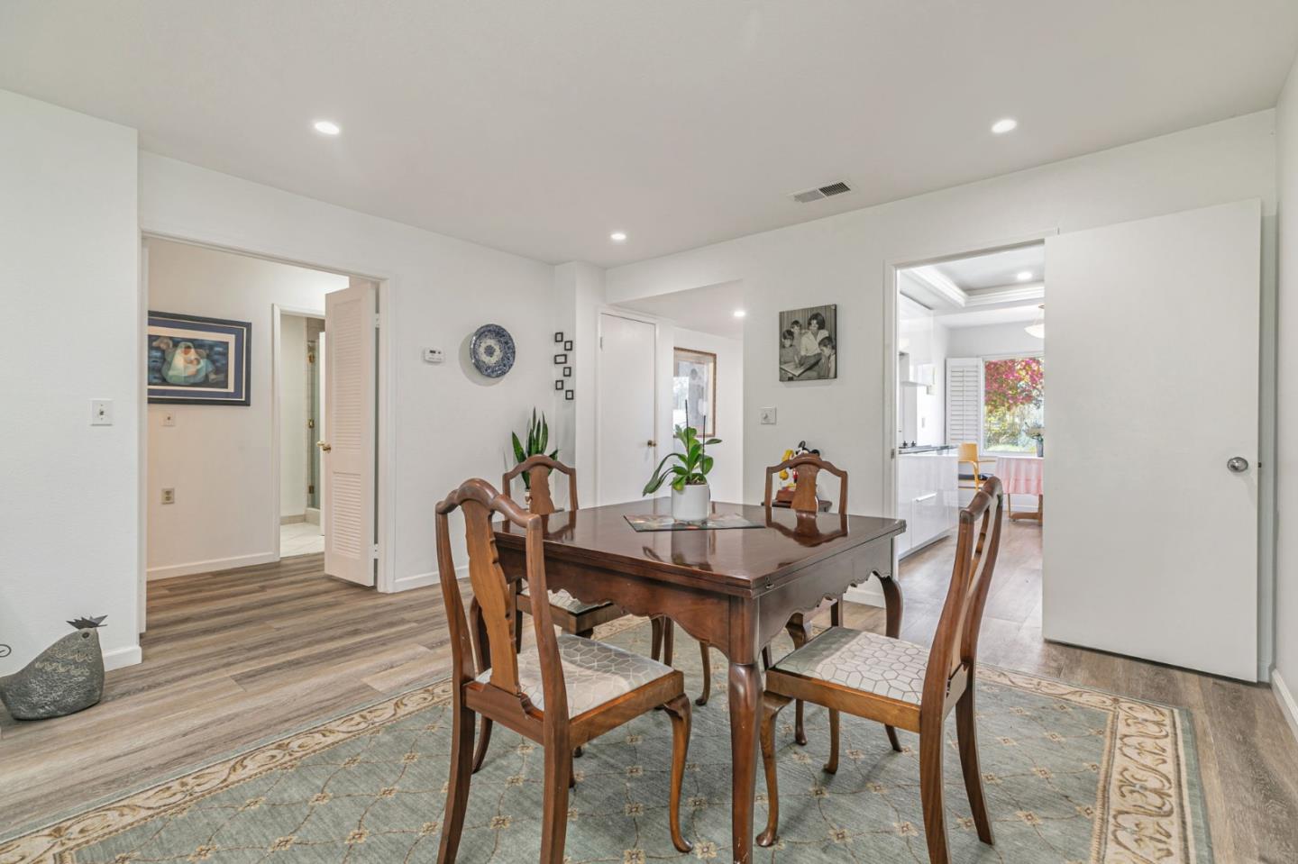 Detail Gallery Image 12 of 50 For 5076 Cribari Bluffs, San Jose,  CA 95135 - 2 Beds | 2 Baths