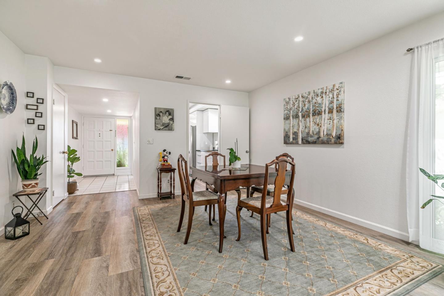 Detail Gallery Image 13 of 50 For 5076 Cribari Bluffs, San Jose,  CA 95135 - 2 Beds | 2 Baths
