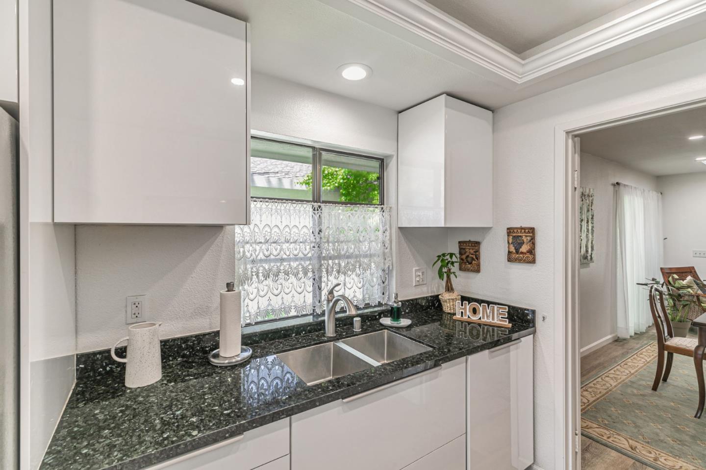 Detail Gallery Image 16 of 50 For 5076 Cribari Bluffs, San Jose,  CA 95135 - 2 Beds | 2 Baths