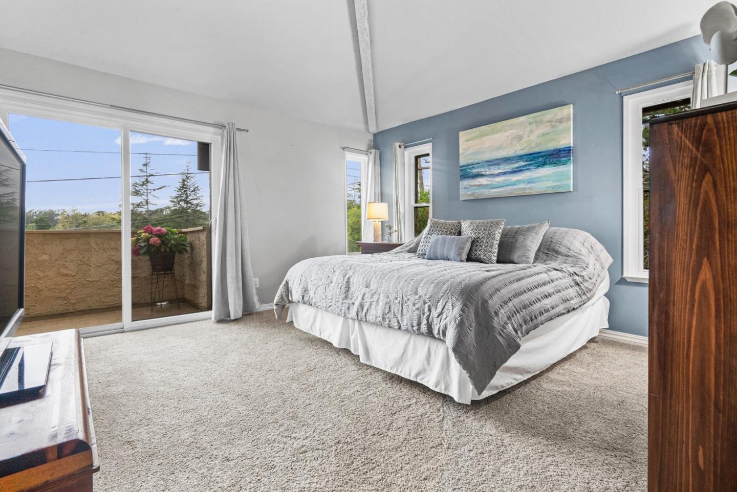 Detail Gallery Image 20 of 54 For 3071 Arlington Dr, Aptos,  CA 95003 - 3 Beds | 2/1 Baths