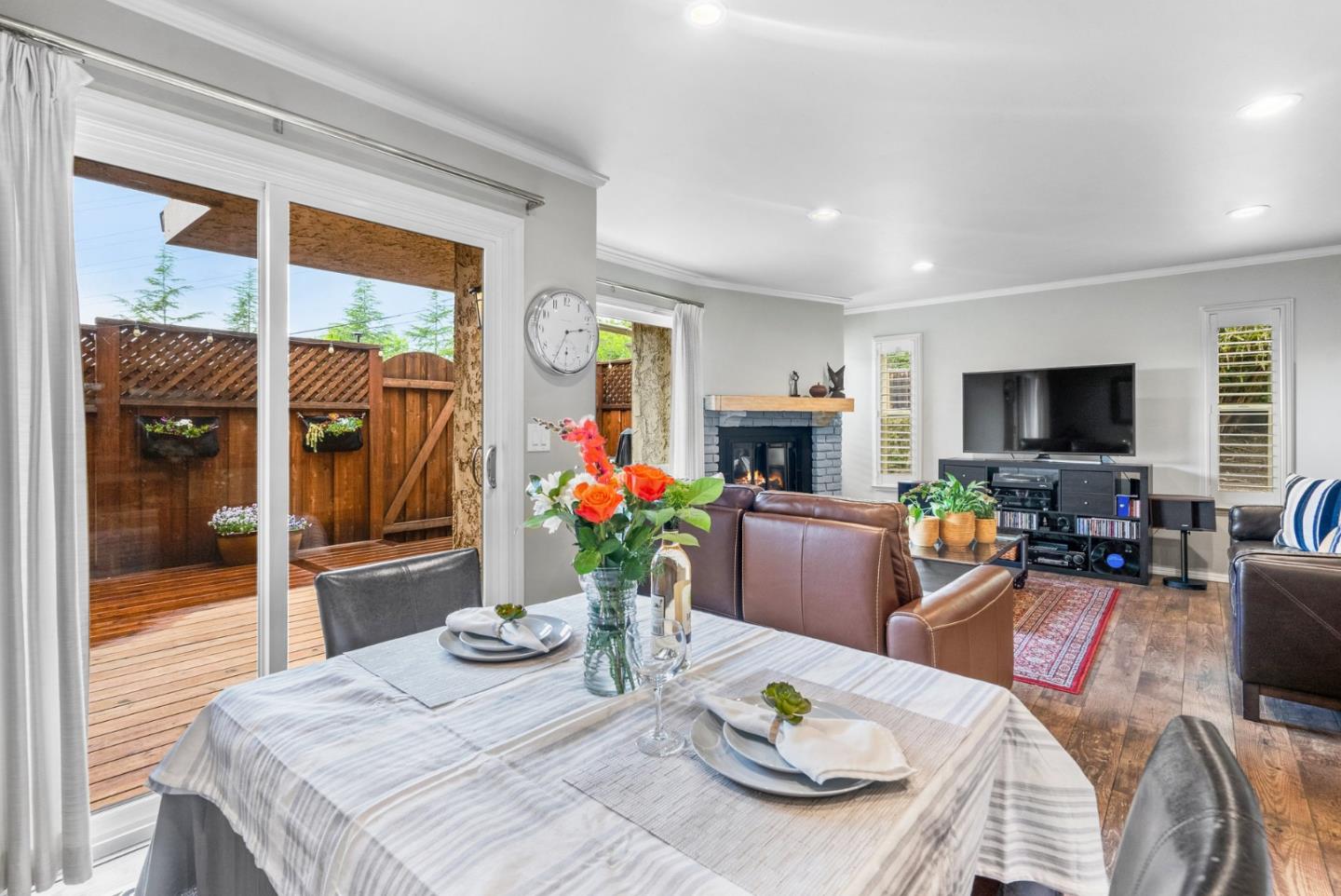 Detail Gallery Image 9 of 54 For 3071 Arlington Dr, Aptos,  CA 95003 - 3 Beds | 2/1 Baths