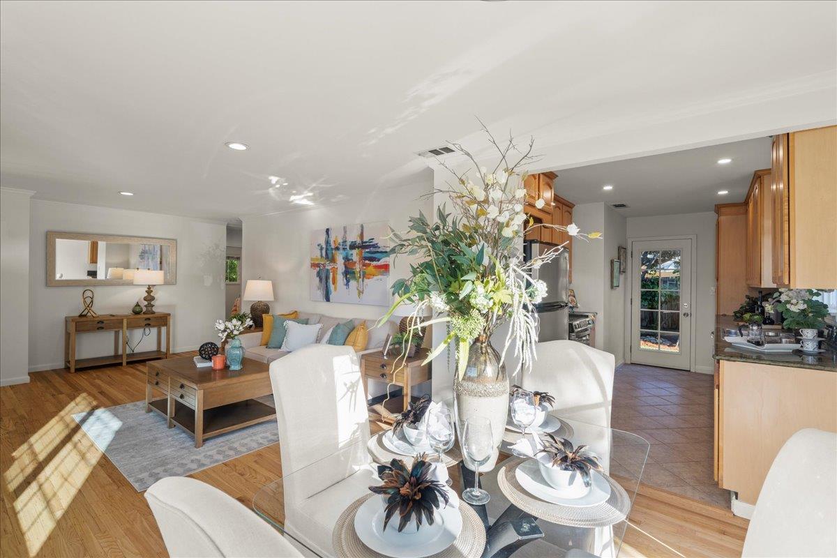 Detail Gallery Image 11 of 39 For 5494 Mary Jo Ct, San Jose,  CA 95124 - 3 Beds | 2 Baths