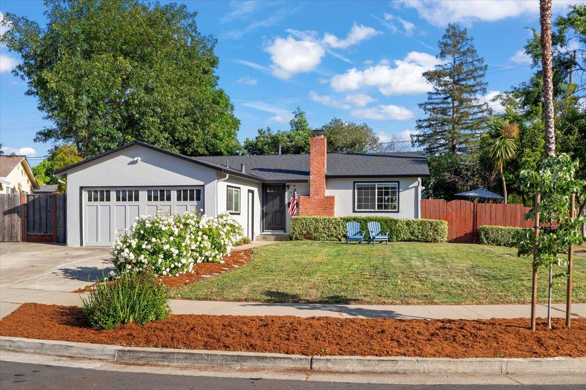 Detail Gallery Image 3 of 39 For 5494 Mary Jo Ct, San Jose,  CA 95124 - 3 Beds | 2 Baths