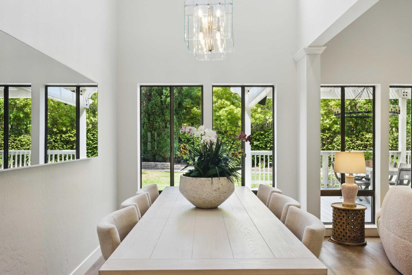 Detail Gallery Image 3 of 25 For 418 Foxborough Dr, Mountain View,  CA 94041 - 4 Beds | 2 Baths