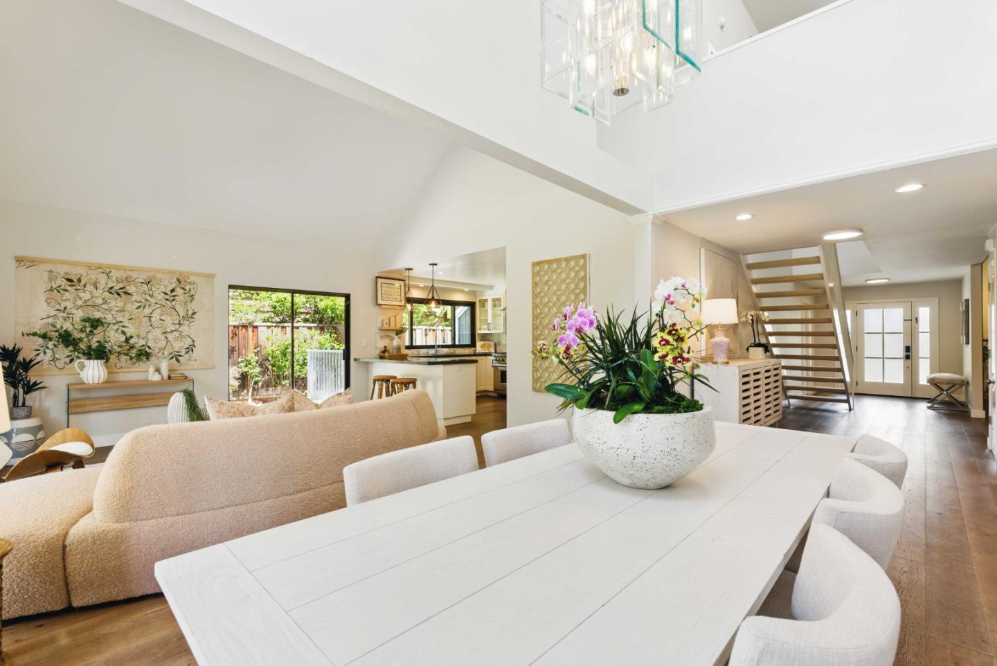 Detail Gallery Image 5 of 25 For 418 Foxborough Dr, Mountain View,  CA 94041 - 4 Beds | 2 Baths