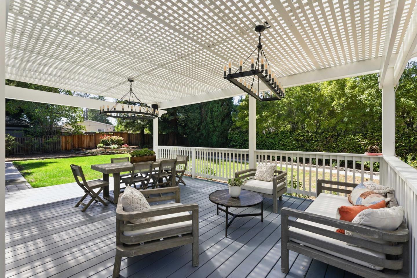Detail Gallery Image 8 of 25 For 418 Foxborough Dr, Mountain View,  CA 94041 - 4 Beds | 2 Baths