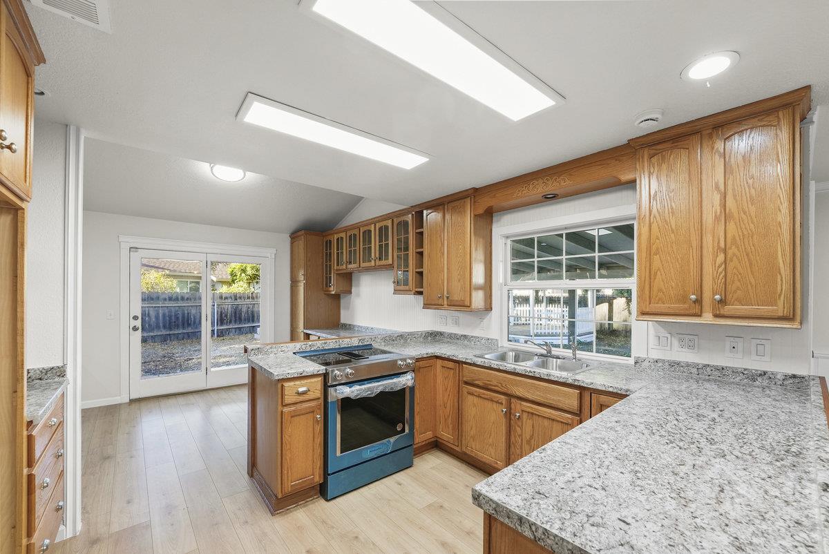 Detail Gallery Image 6 of 23 For 2958 Chauncy Cir, Stockton,  CA 95209 - 3 Beds | 2 Baths