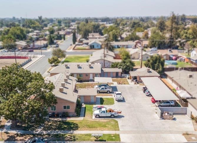 Detail Gallery Image 1 of 8 For 601 N I St, Tulare,  CA 93274 - – Beds | – Baths
