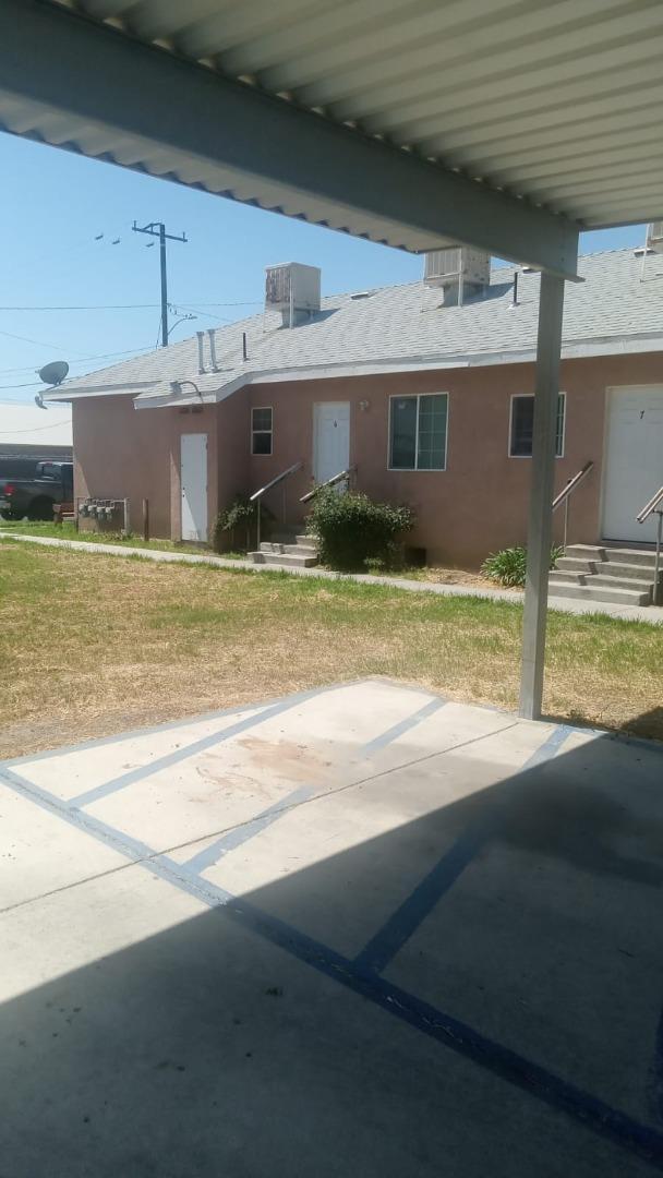 Detail Gallery Image 7 of 8 For 601 N I St, Tulare,  CA 93274 - – Beds | – Baths