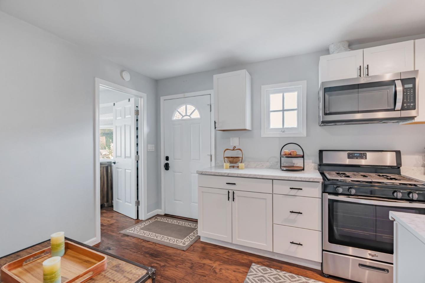 Detail Gallery Image 9 of 37 For 127 Gardiner Ave a,  South San Francisco,  CA 94080 - 1 Beds | 1 Baths