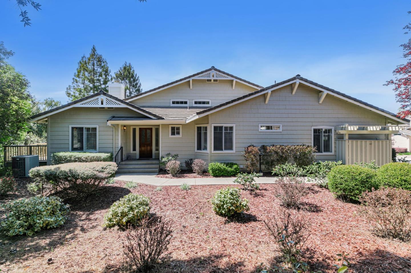 Detail Gallery Image 2 of 60 For 8718 Mccarty Ranch Dr, San Jose,  CA 95135 - 2 Beds | 2/1 Baths