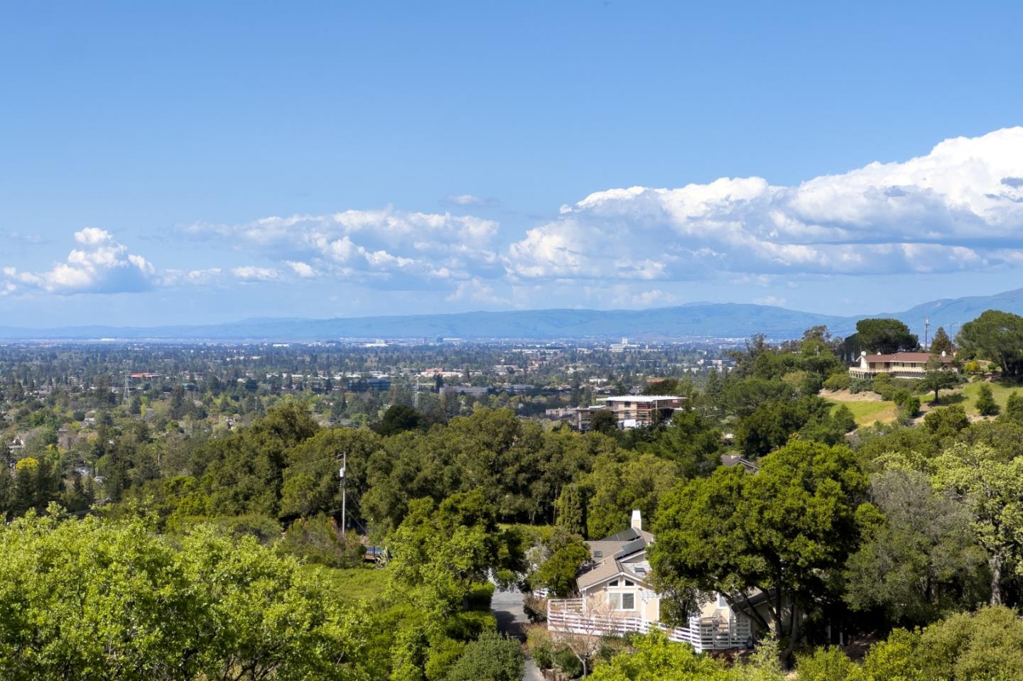 Detail Gallery Image 75 of 86 For 16060 Cerro Vista Dr, Los Gatos,  CA 95032 - 5 Beds | 3/1 Baths