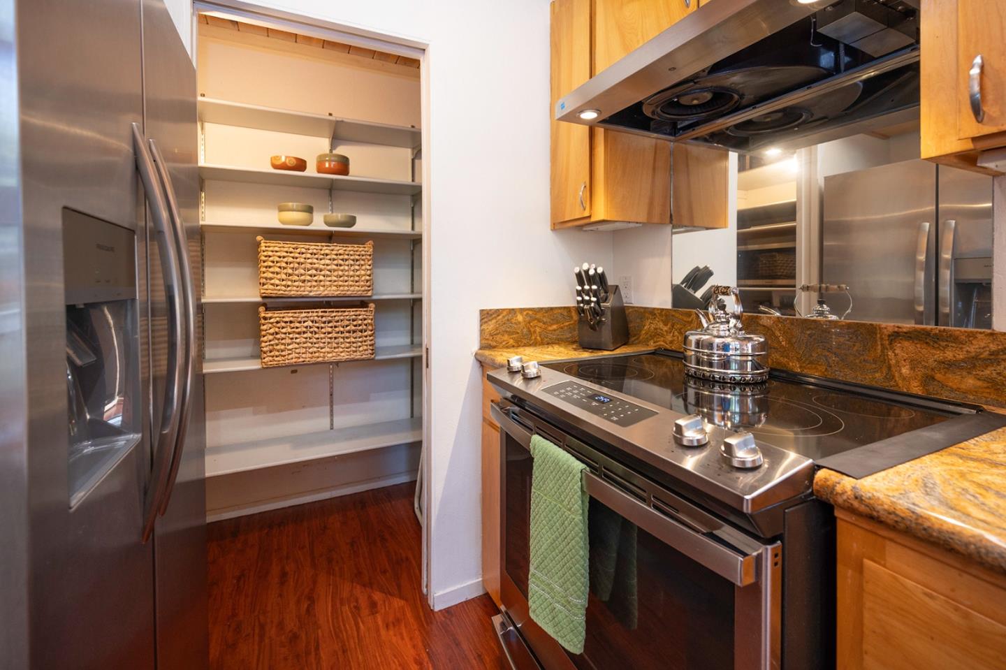Detail Gallery Image 14 of 70 For 2088 Castlewood Ln #11,  Arnold,  CA 95223 - 4 Beds | 3/1 Baths