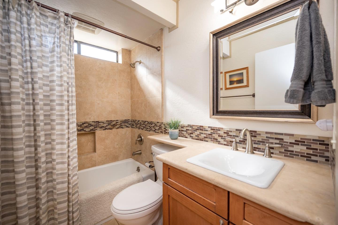 Detail Gallery Image 21 of 70 For 2088 Castlewood Ln #11,  Arnold,  CA 95223 - 4 Beds | 3/1 Baths