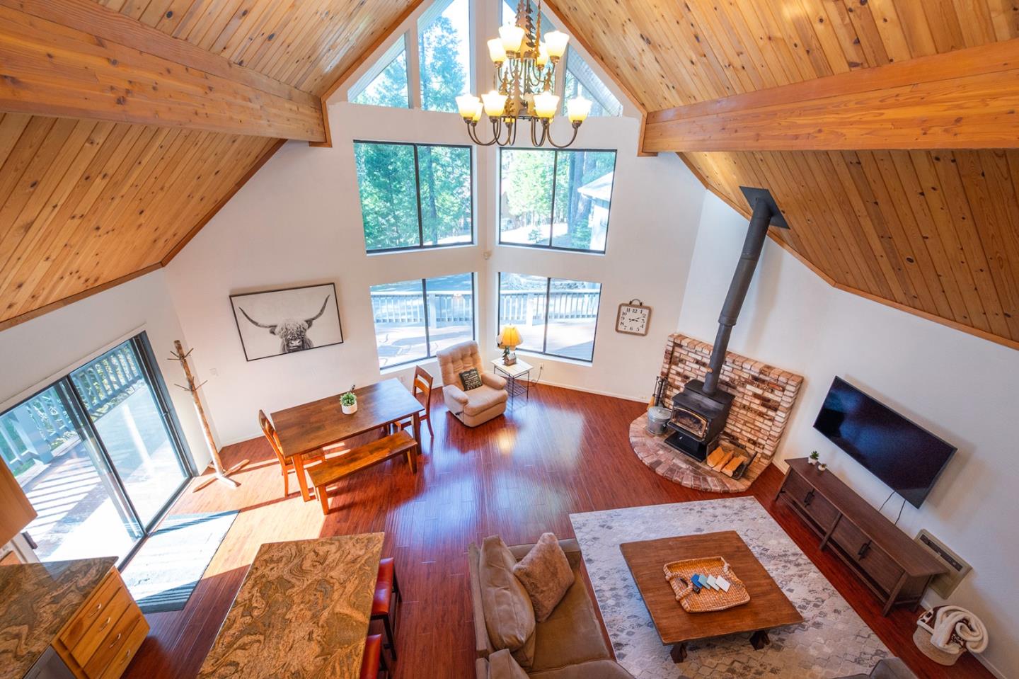 Detail Gallery Image 26 of 70 For 2088 Castlewood Ln #11,  Arnold,  CA 95223 - 4 Beds | 3/1 Baths