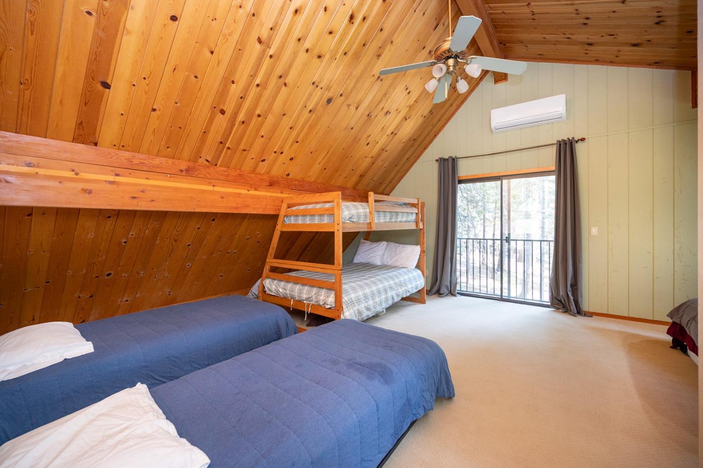 Detail Gallery Image 27 of 70 For 2088 Castlewood Ln #11,  Arnold,  CA 95223 - 4 Beds | 3/1 Baths