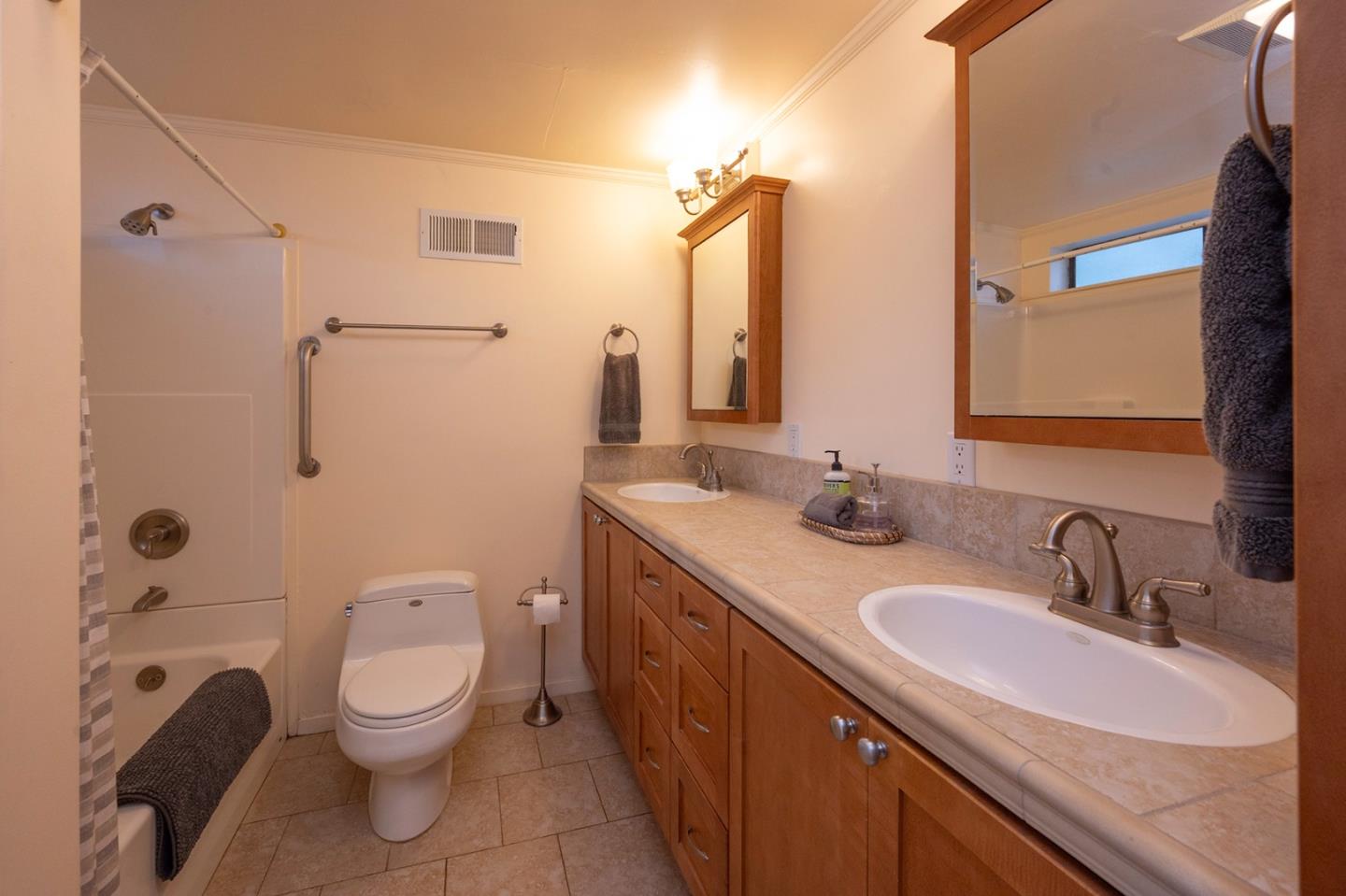 Detail Gallery Image 52 of 70 For 2088 Castlewood Ln #11,  Arnold,  CA 95223 - 4 Beds | 3/1 Baths