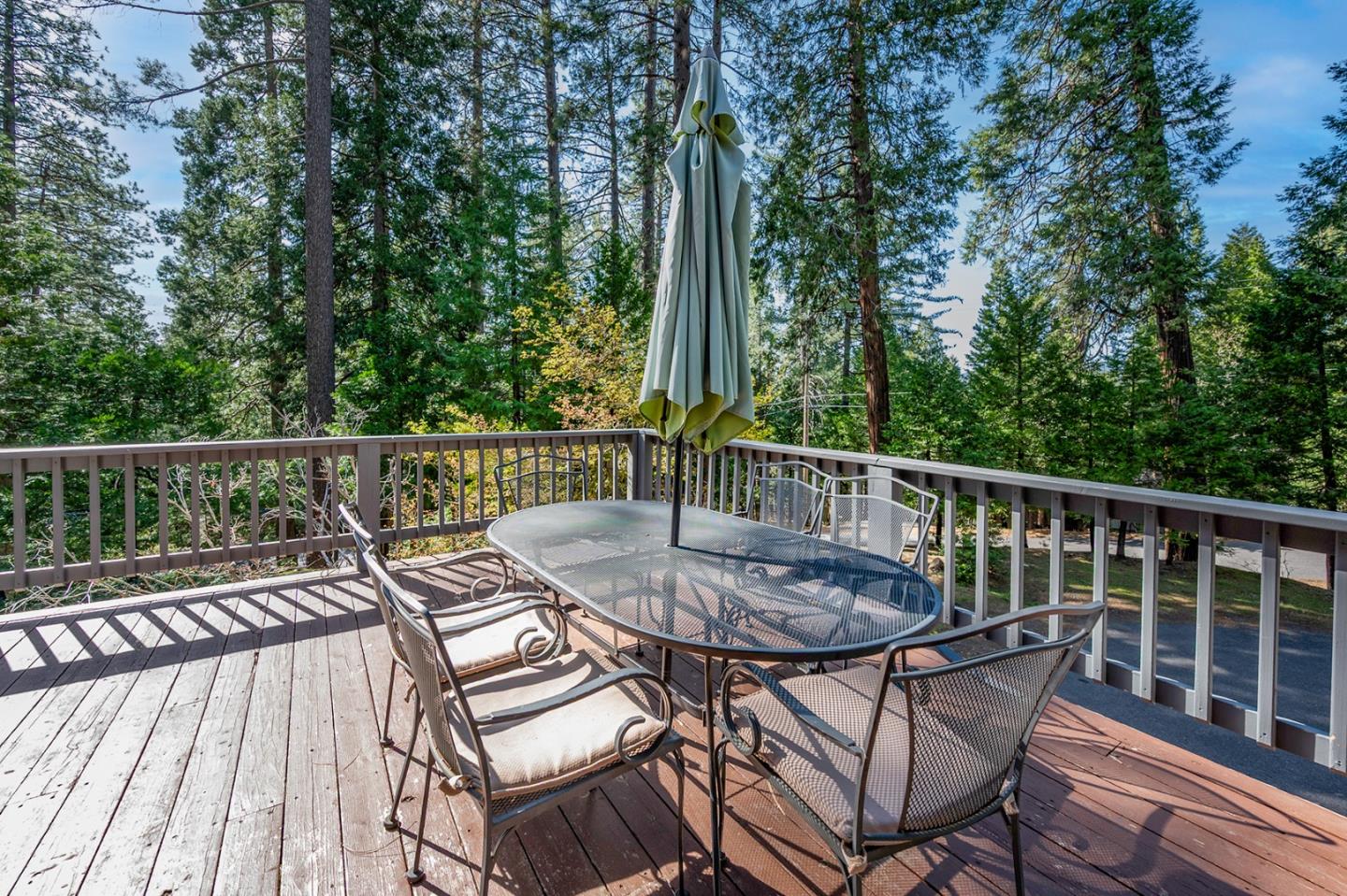 Detail Gallery Image 62 of 70 For 2088 Castlewood Ln #11,  Arnold,  CA 95223 - 4 Beds | 3/1 Baths