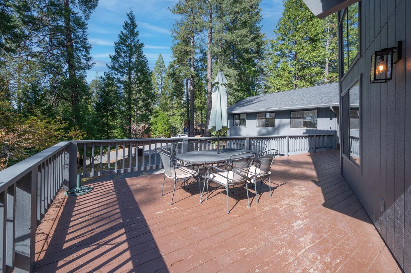 Detail Gallery Image 63 of 70 For 2088 Castlewood Ln #11,  Arnold,  CA 95223 - 4 Beds | 3/1 Baths