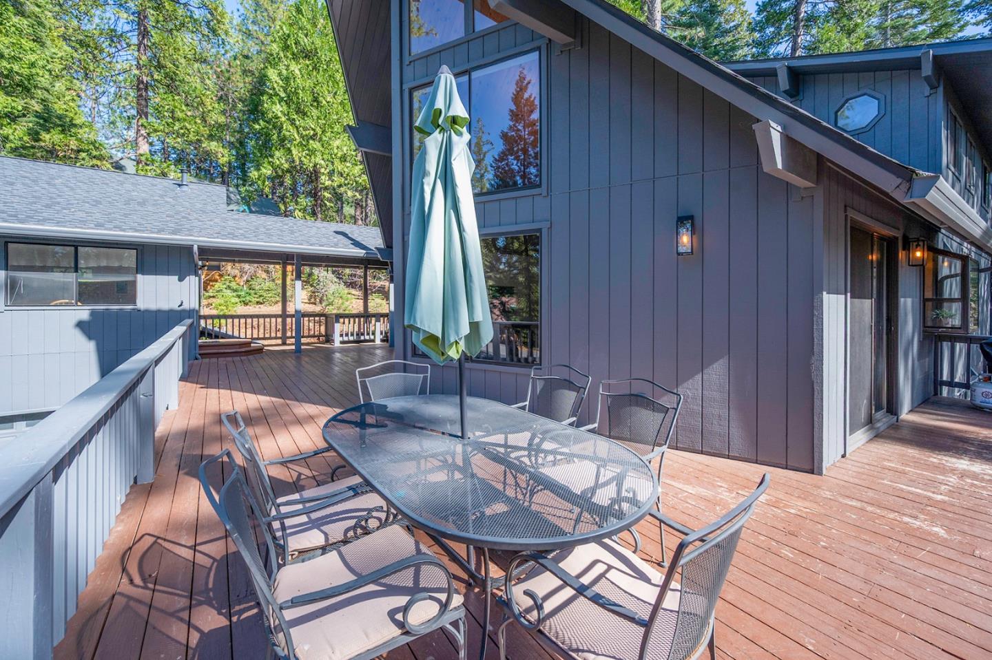 Detail Gallery Image 65 of 70 For 2088 Castlewood Ln #11,  Arnold,  CA 95223 - 4 Beds | 3/1 Baths