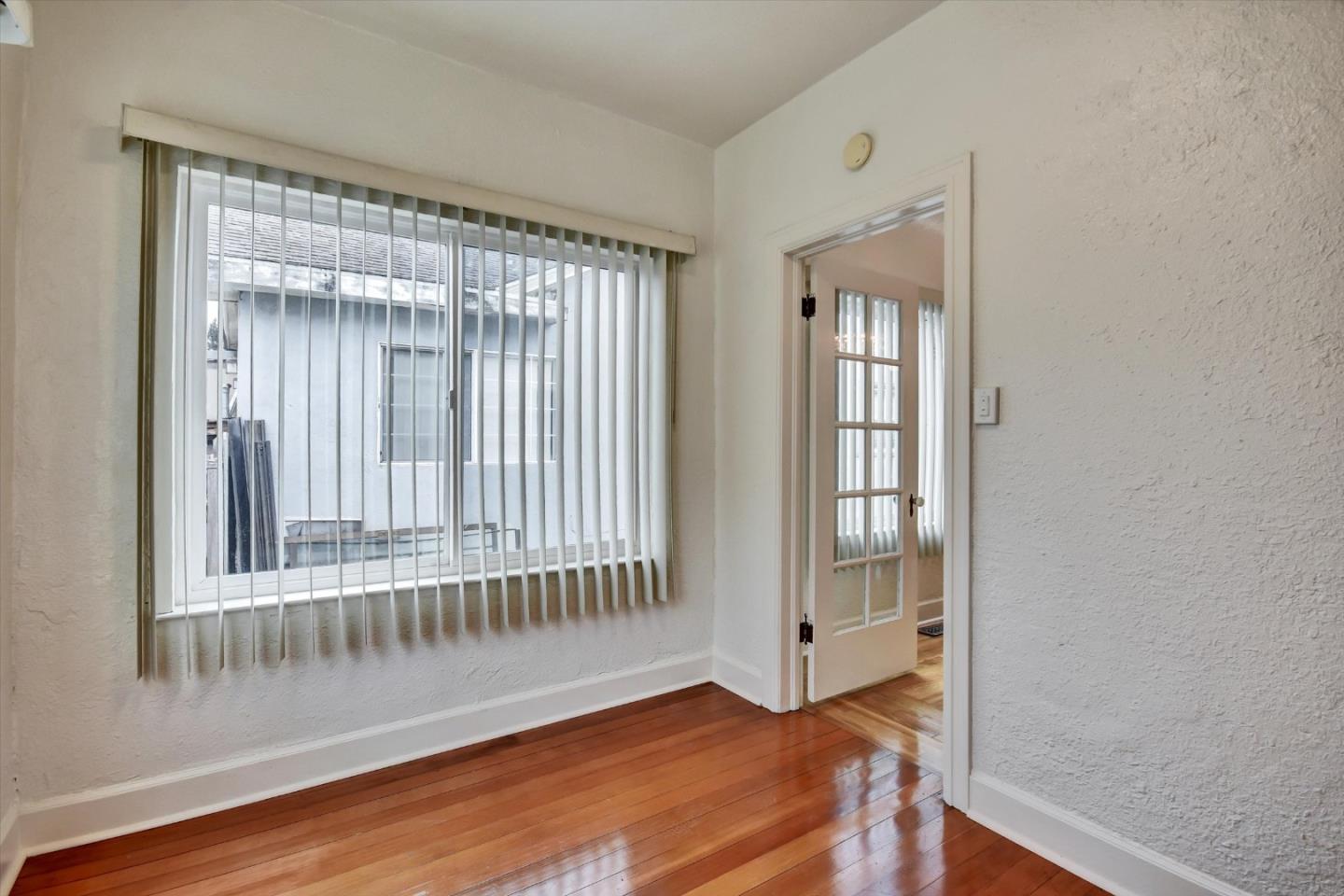 Detail Gallery Image 10 of 33 For 325 Capitol St, Salinas,  CA 93901 - 3 Beds | 1 Baths
