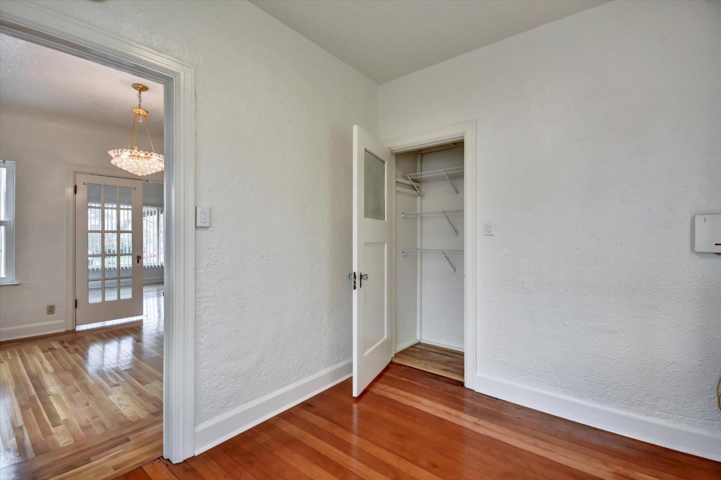 Detail Gallery Image 11 of 33 For 325 Capitol St, Salinas,  CA 93901 - 3 Beds | 1 Baths