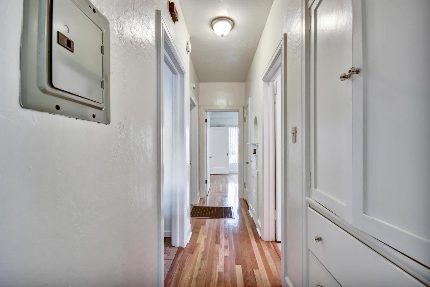 Detail Gallery Image 25 of 33 For 325 Capitol St, Salinas,  CA 93901 - 3 Beds | 1 Baths