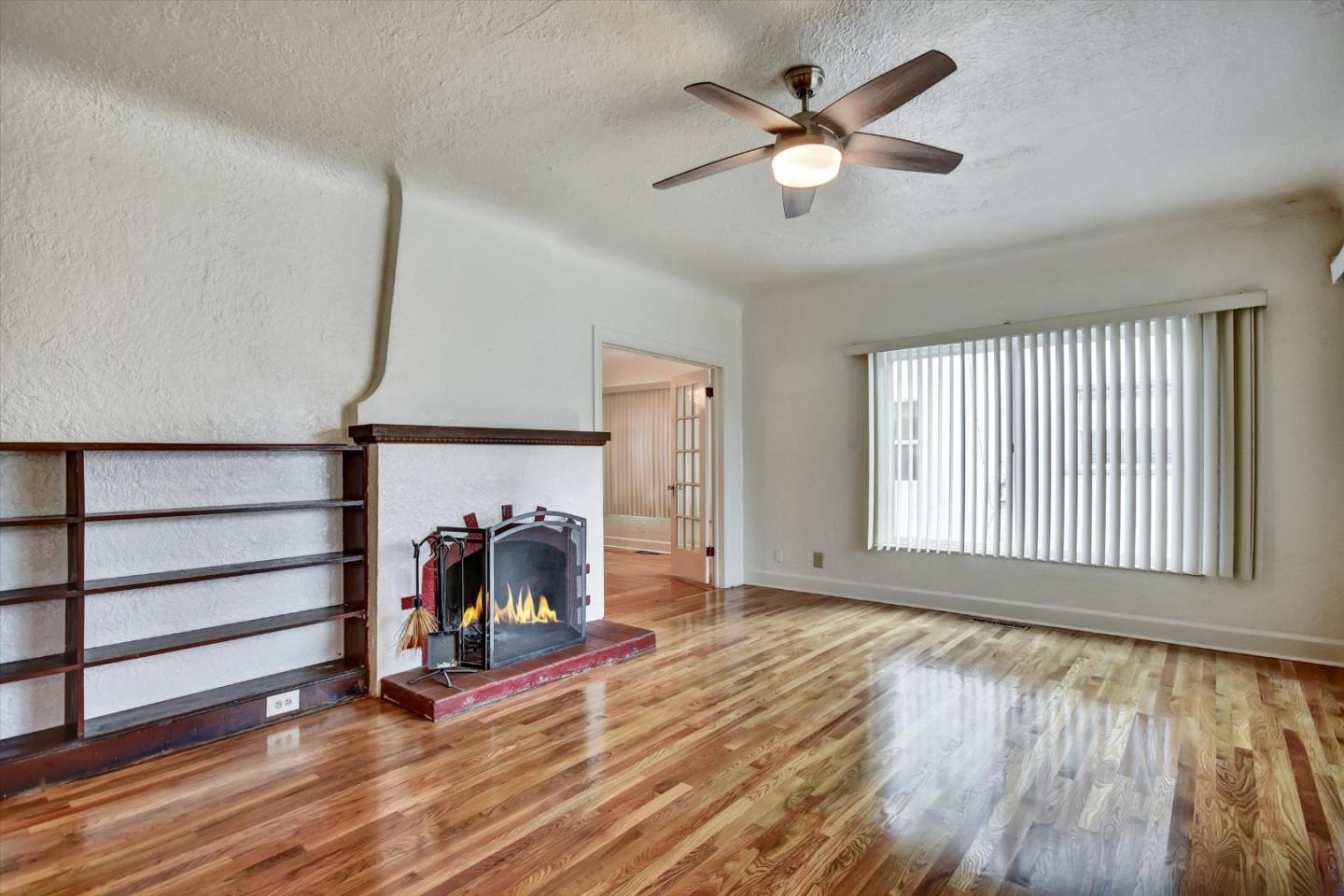 Detail Gallery Image 6 of 33 For 325 Capitol St, Salinas,  CA 93901 - 3 Beds | 1 Baths