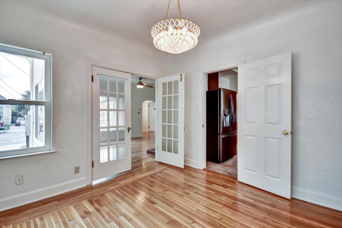 Detail Gallery Image 9 of 33 For 325 Capitol St, Salinas,  CA 93901 - 3 Beds | 1 Baths