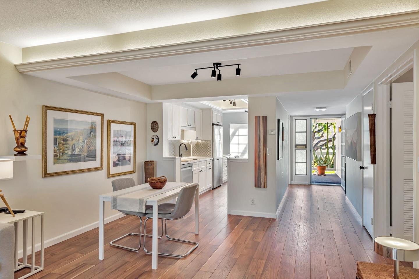 Detail Gallery Image 12 of 42 For 5351 Cribari Dell, San Jose,  CA 95135 - 2 Beds | 2 Baths
