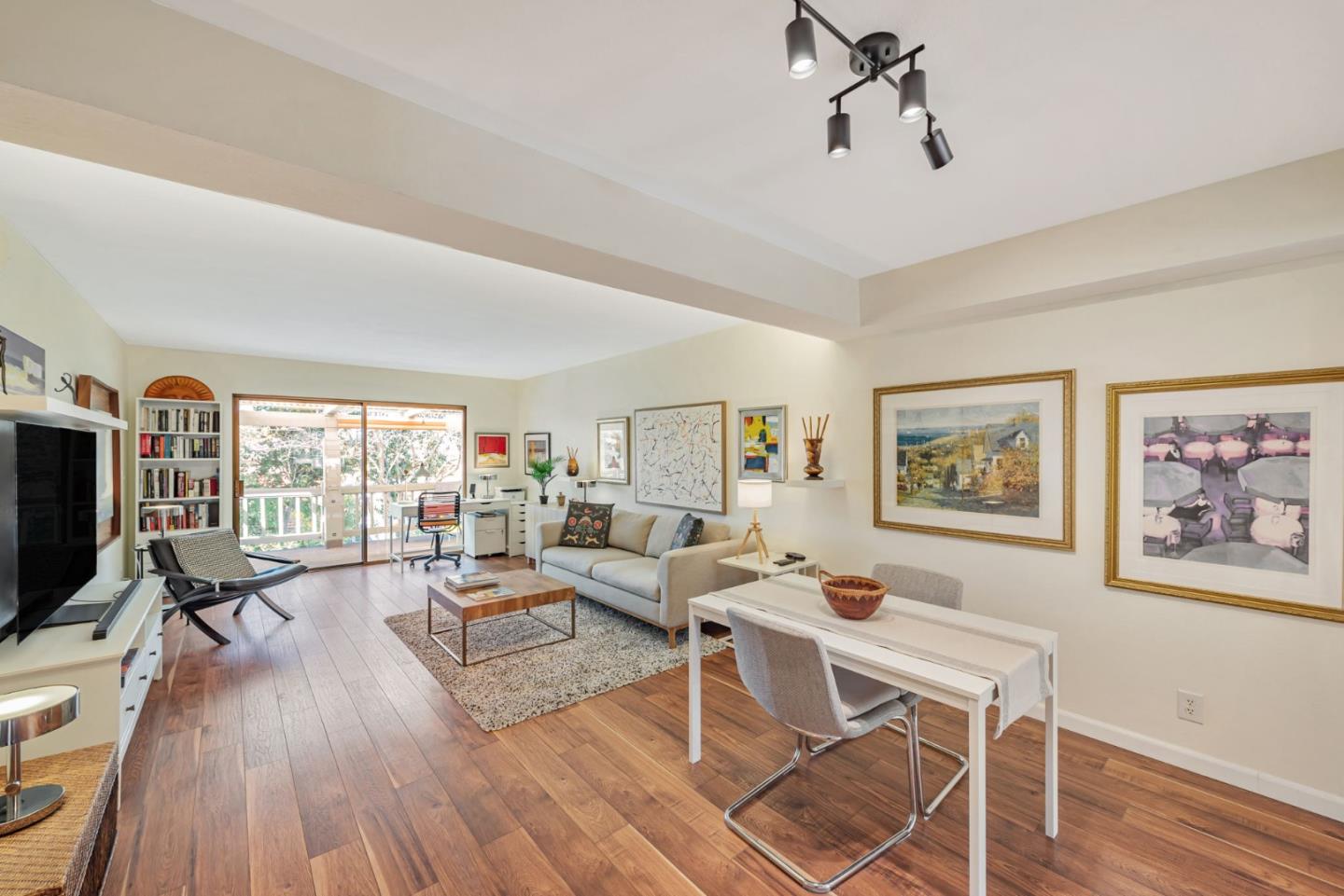Detail Gallery Image 15 of 42 For 5351 Cribari Dell, San Jose,  CA 95135 - 2 Beds | 2 Baths