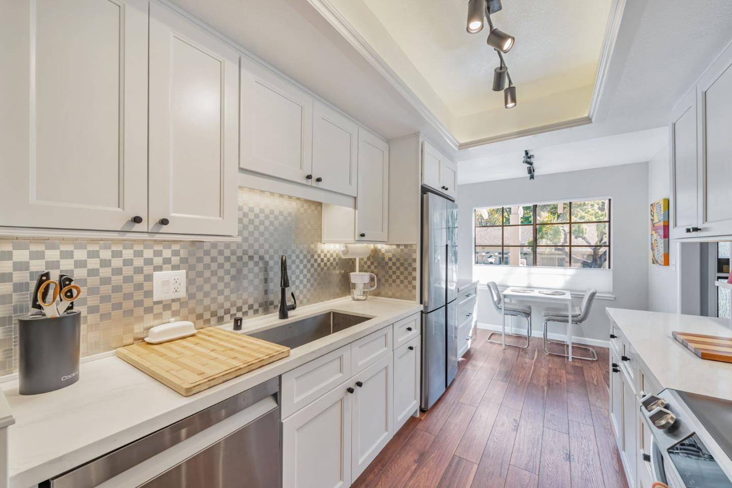 Detail Gallery Image 4 of 42 For 5351 Cribari Dell, San Jose,  CA 95135 - 2 Beds | 2 Baths