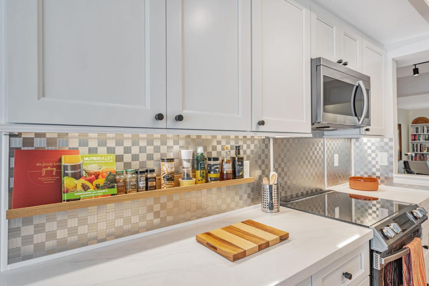 Detail Gallery Image 6 of 42 For 5351 Cribari Dell, San Jose,  CA 95135 - 2 Beds | 2 Baths