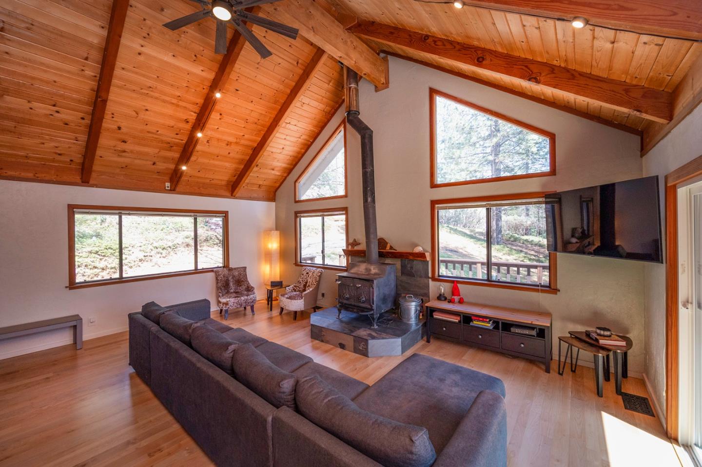 Detail Gallery Image 11 of 62 For 2491 El Dorado Dr #8,  Arnold,  CA 95223 - 3 Beds | 2 Baths