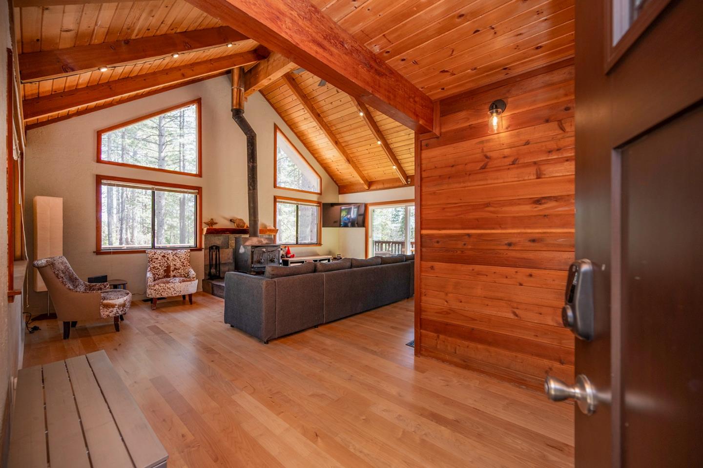 Detail Gallery Image 9 of 62 For 2491 El Dorado Dr #8,  Arnold,  CA 95223 - 3 Beds | 2 Baths