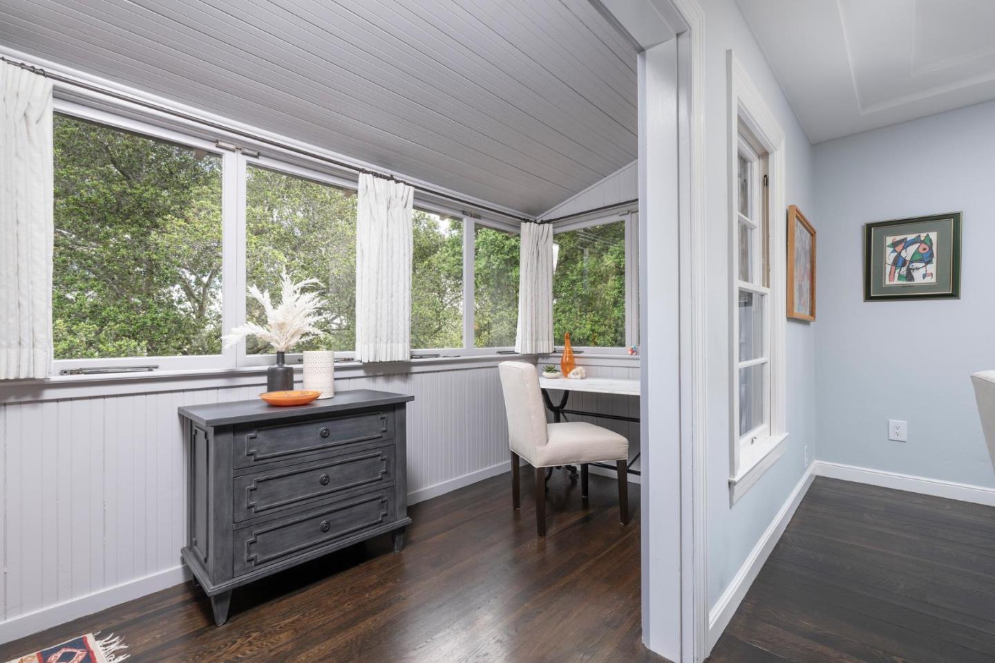 Detail Gallery Image 11 of 53 For 2205 &2207 Semeria Ave, Belmont,  CA 94002 - 4 Beds | 2/1 Baths