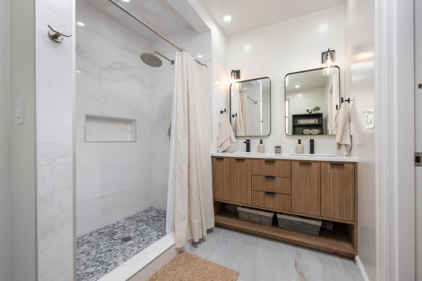 Detail Gallery Image 19 of 53 For 2205 &2207 Semeria Ave, Belmont,  CA 94002 - 4 Beds | 2/1 Baths