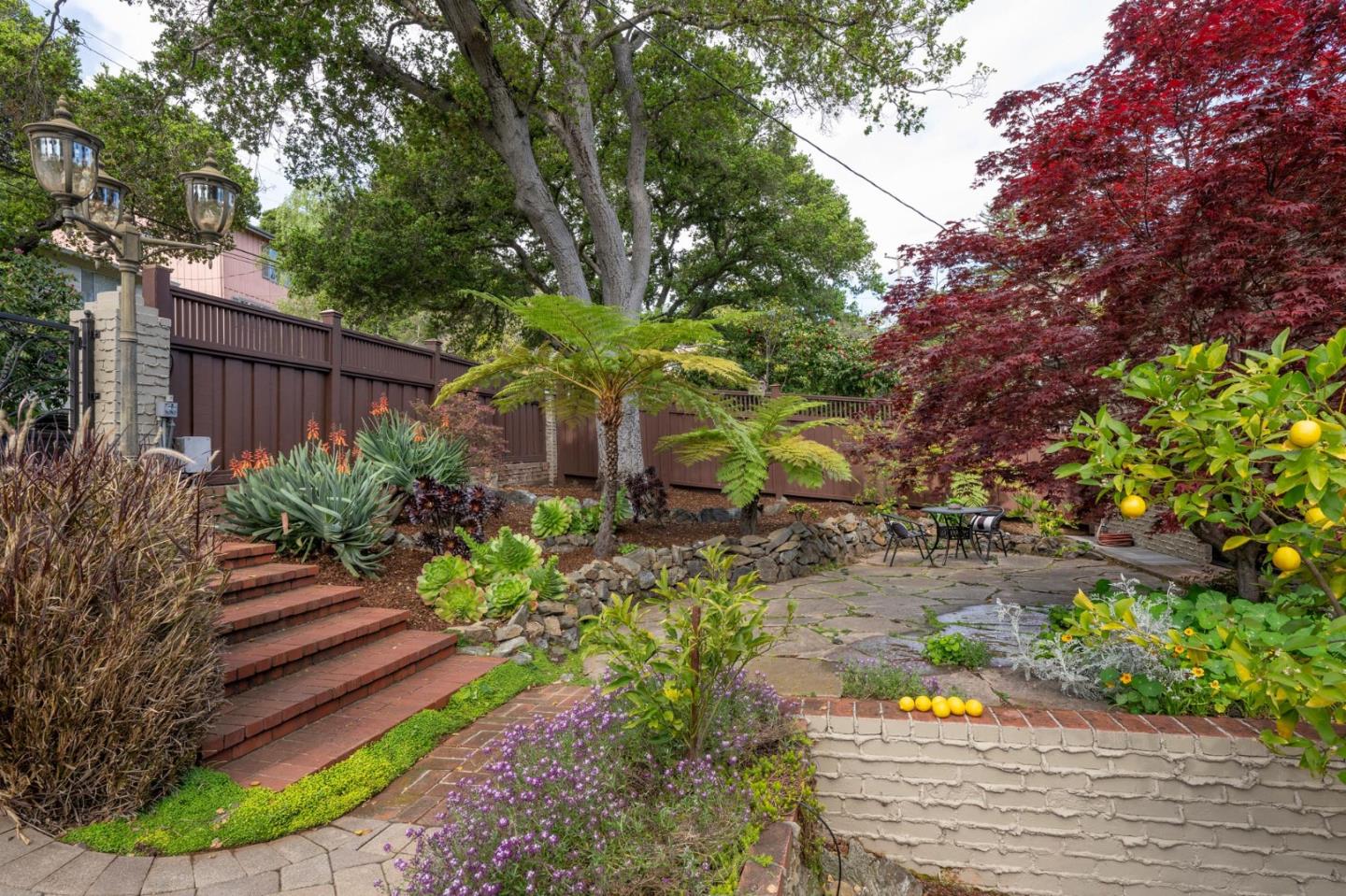 Detail Gallery Image 36 of 53 For 2205 &2207 Semeria Ave, Belmont,  CA 94002 - 4 Beds | 2/1 Baths